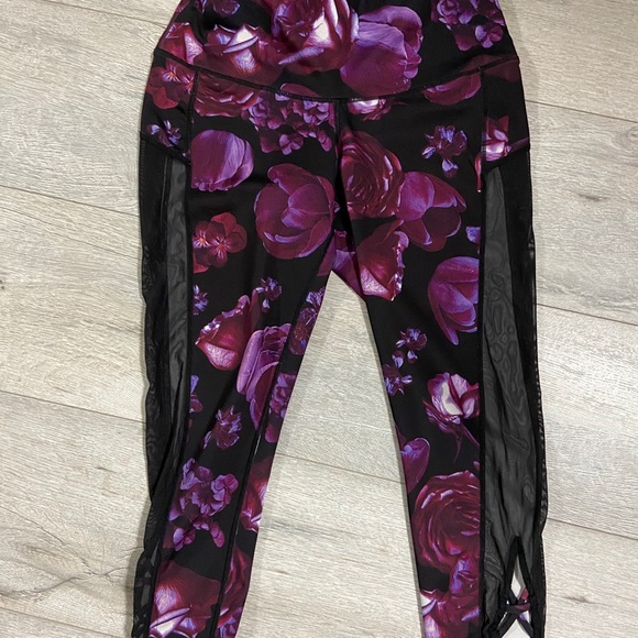 Popflex Active Dark Bloom Crop Legging - Picture 2 of 4